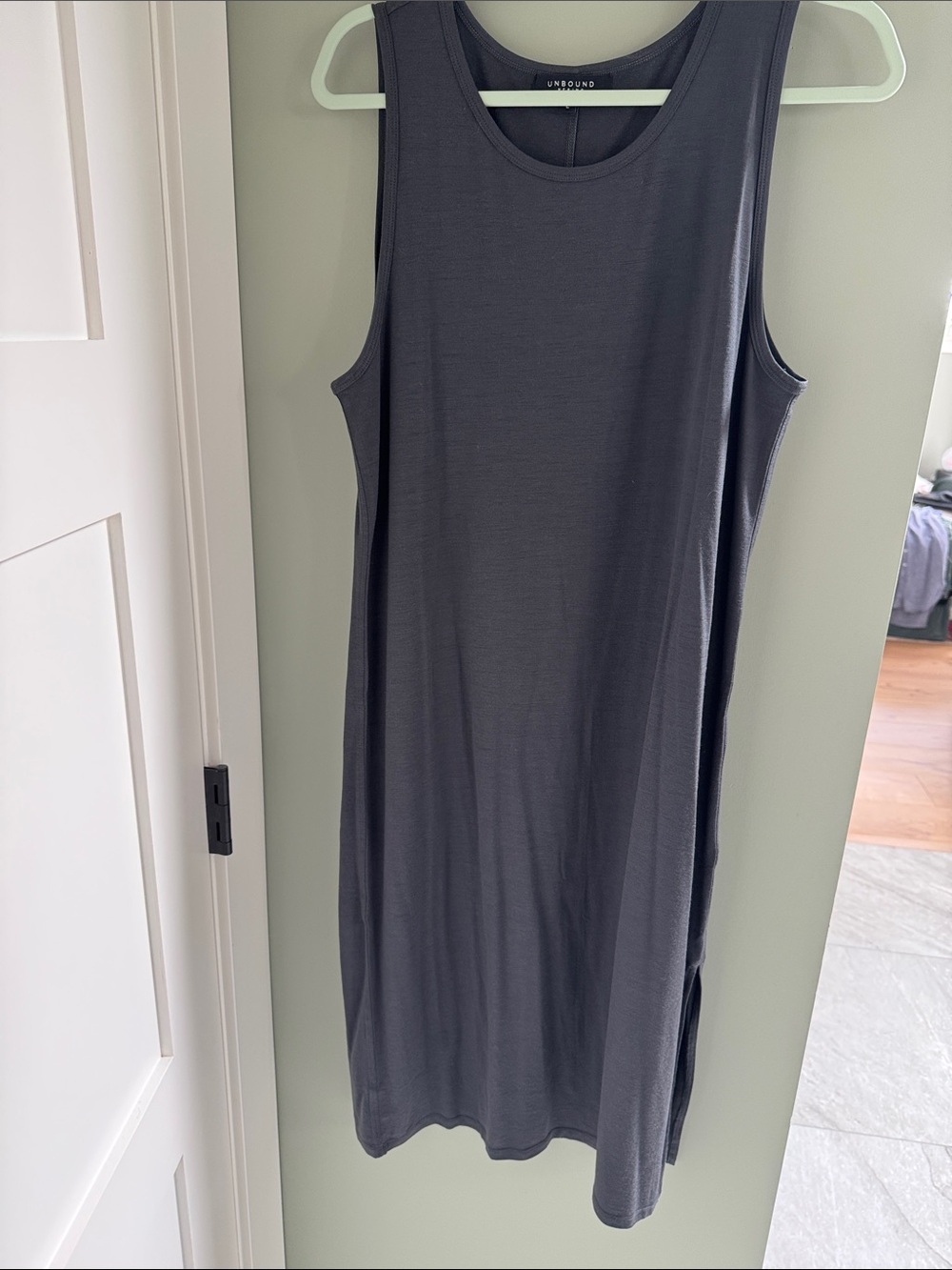 Women’s Unbound Merino Charcoal Tank Travel Dress